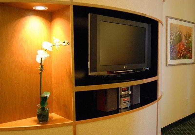 フェアフィールド イン&スイーツ サクラメント エルクグローブ 部屋 写真